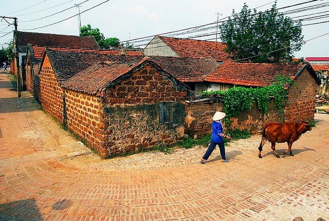 Duong Lam Village