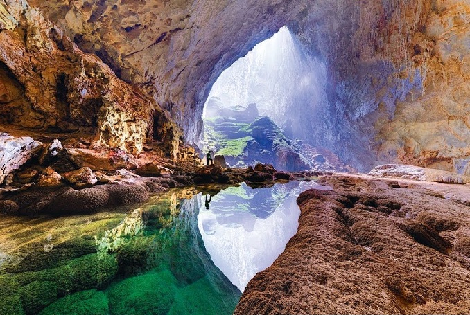 The Largest Cave In The World